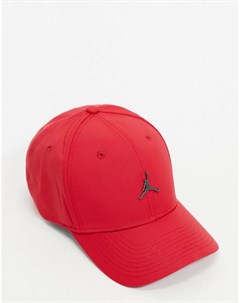 Красная кепка с металлическим логотипом баскетболистом Nike Jordan