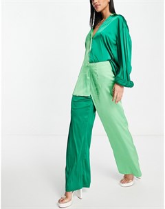 Зеленые брюки с контрастным дизайном в стиле колор блок от комплекта Never fully dressed