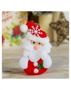 Мягкий магнит Дед мороз с ёлочкой 13 см бело красный Зимнее волшебство